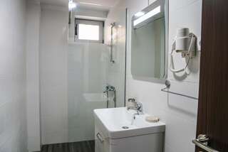 Апартаменты BUZUKU Apartments Liman (Mediterraneo) Улцинь Апартаменты с 2 спальнями, террасой и видом на море-1